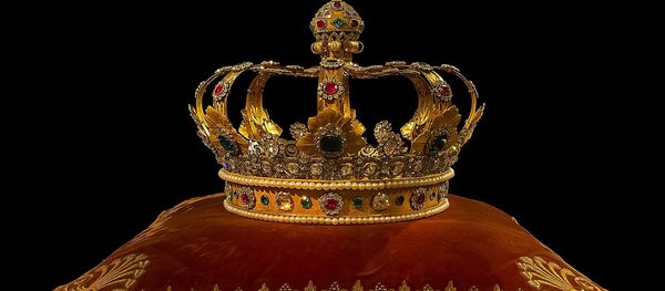 Una corona (imagen referencial) - Sputnik Mundo