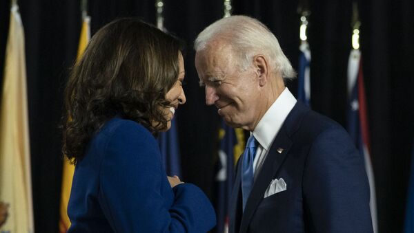 Kamala Harris y Joe Biden - Sputnik Mundo