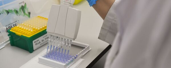 Desarollo de la vacuna rusa contra el COVID-19 - Sputnik Mundo