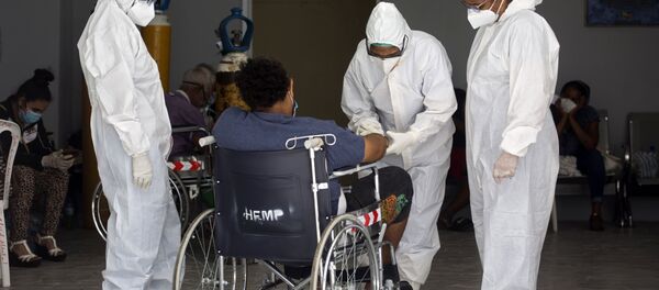 Un paciente en un hospital en República Dominicana - Sputnik Mundo
