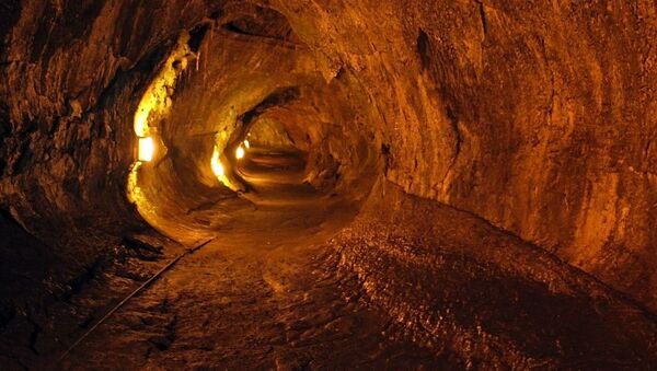 Tubo de lava Thurston en Hawái (EEUU) - Sputnik Mundo