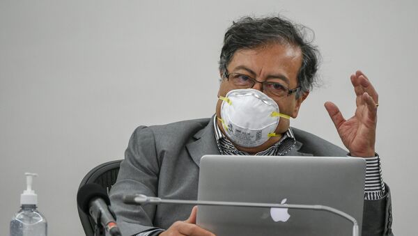 Gustavo Petro, senador de izquierda, excandidato presidencial y líder de la oposición en Colombia - Sputnik Mundo