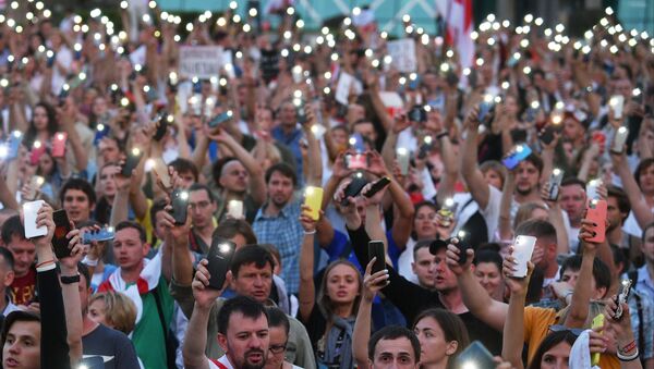 La manifestación de protesta en Misk, Bielorrusia - Sputnik Mundo