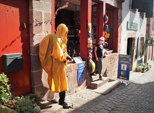 Un Camino de Santiago en busca de peregrinos: Tienen miedo de las restricciones - Sputnik Mundo