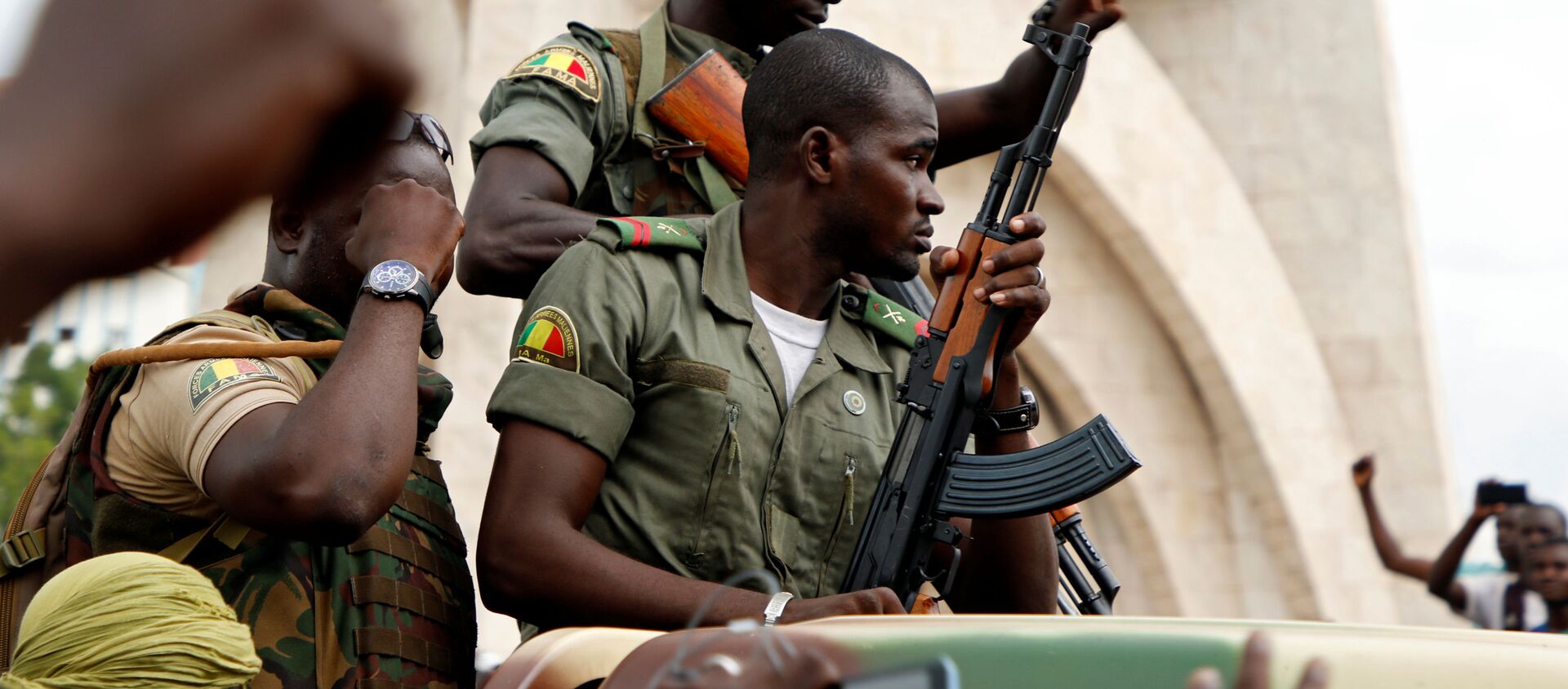 Militares malienses - Sputnik Mundo, 1920, 19.08.2020