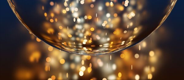 Un burbuja dorada (imagen referencial) - Sputnik Mundo