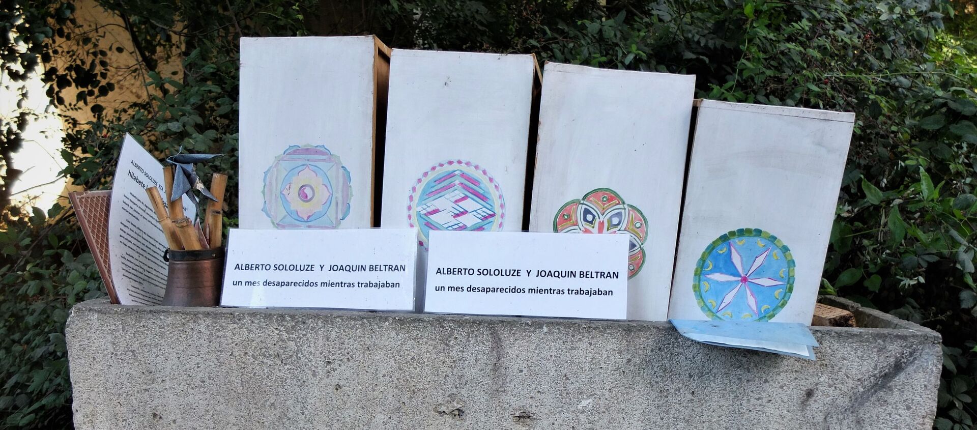 Una ofrenda a los desparecidos por el desplome del vertedero de Zaldívar - Sputnik Mundo, 1920, 22.08.2020