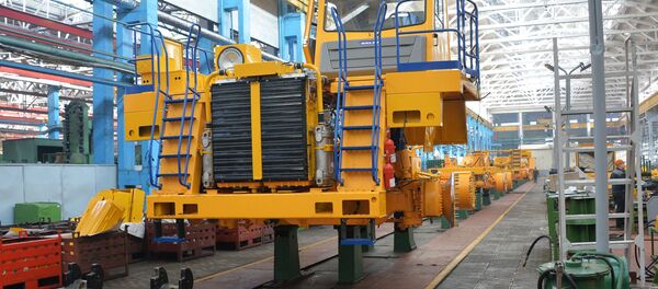 Fábrica de camiones BelAZ - Sputnik Mundo