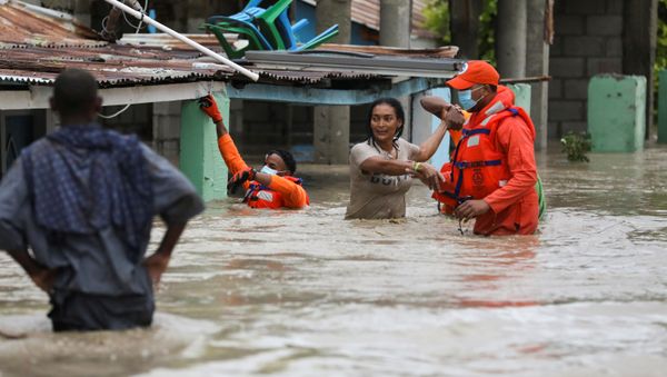 Consecuencias de la tormenta tropical Laura en la República Dominicana Consecuencias de la tormenta tropical Laura en la República Dominicana - Sputnik Mundo