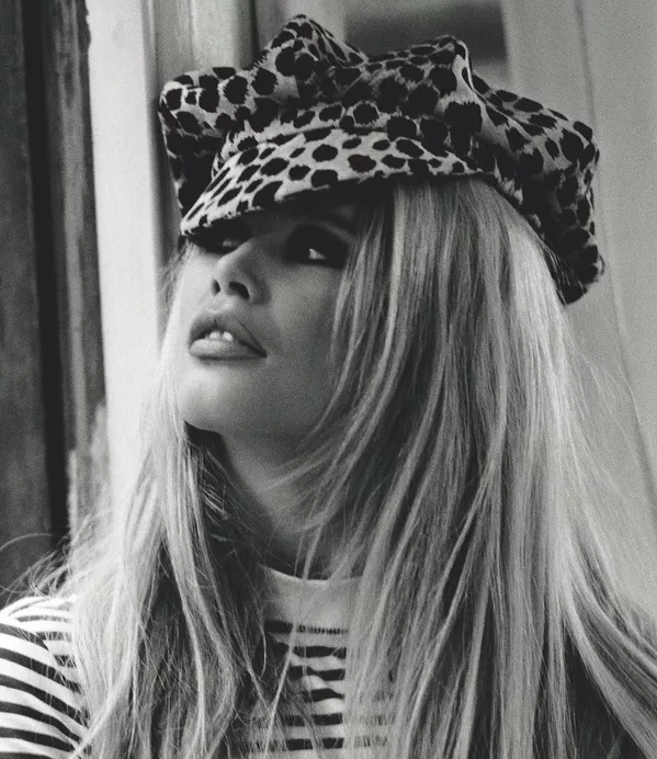 Claudia Schiffer - Sputnik Mundo