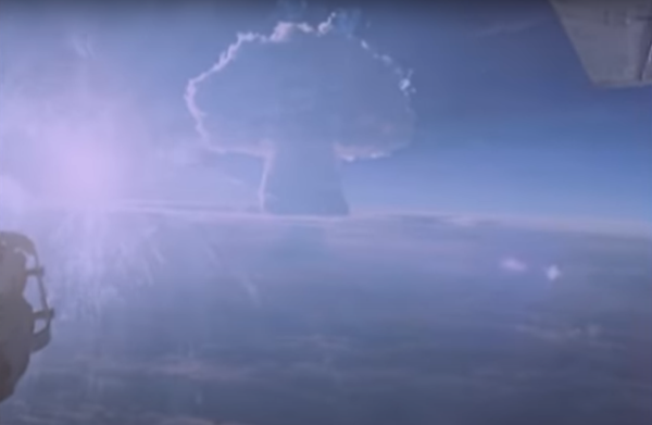 Vídeo: publican imágenes inéditas de la Tsar Bomba, el arma nuclear más poderosa del mundo Vídeo: publican imágenes inéditas de la Tsar Bomba, el arma nuclear más poderosa del mundo - Sputnik Mundo