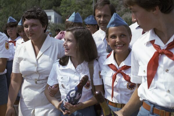 ¿Quién fue Samantha Smith, la escolar estadounidense que intentó acabar con la Guerra Fría? ¿Quién fue Samantha Smith, la escolar estadounidense que intentó acabar con la Guerra Fría? - Sputnik Mundo