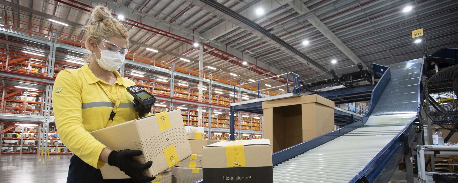 El Centro de Almacenamiento y Distribución de Mercado Libre - Sputnik Mundo, 1920, 27.10.2020