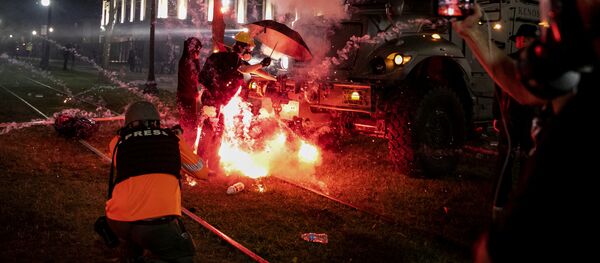 Disturbios en la ciudad estadounidense de Kenosha - Sputnik Mundo