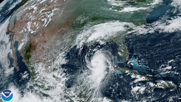 El huracán Laura, vista desde el espacio - Sputnik Mundo