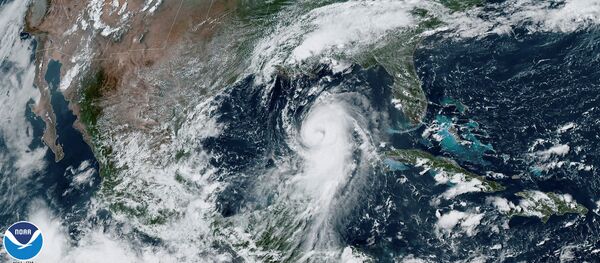 El huracán Laura, vista desde el espacio - Sputnik Mundo