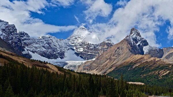 Montañas Rocosas de Canadá - Sputnik Mundo