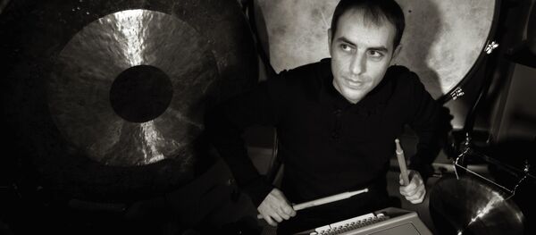 El percusionista madrileño Alfredo Anaya - Sputnik Mundo