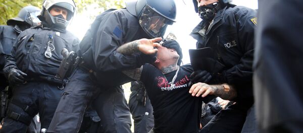 Protestas en Berlín contra las medidas ante el COVID-19 del Gobierno de Alemania Protestas en Berlín contra las medidas ante el COVID-19 del Gobierno de Alemania - Sputnik Mundo