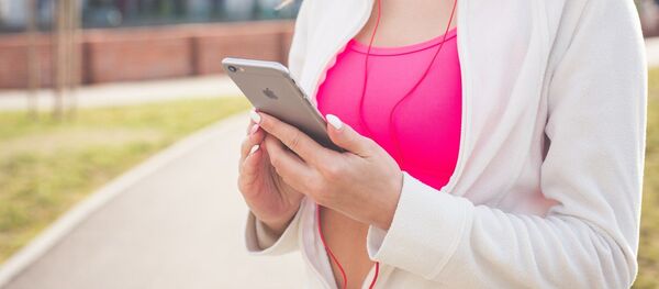 Un iPhone, imagen referencial - Sputnik Mundo