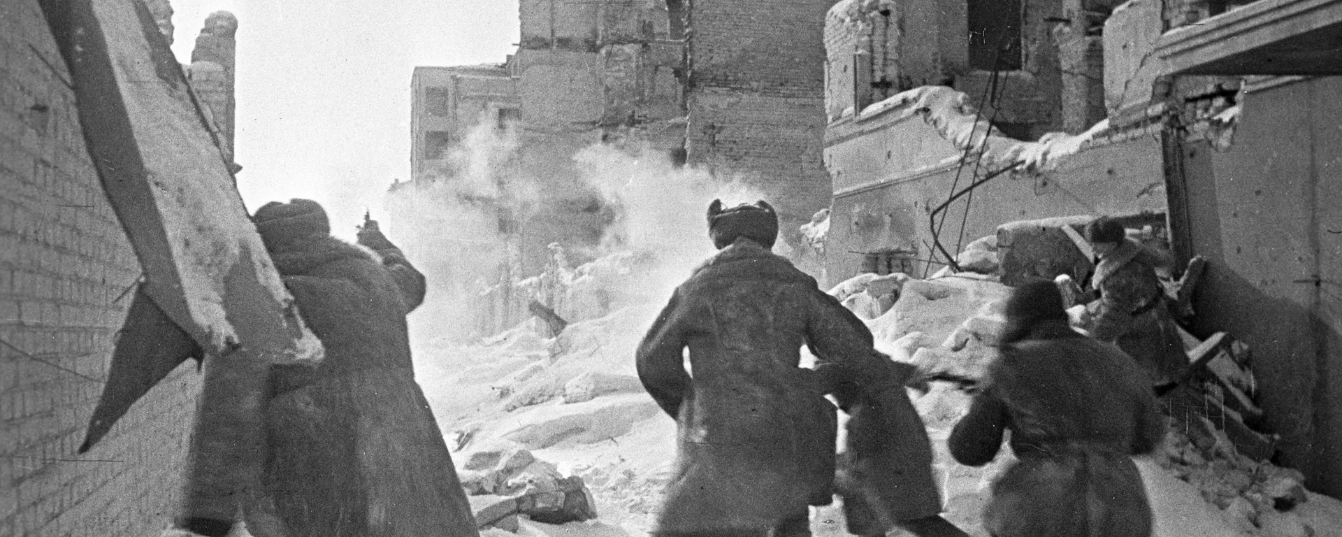 Militares rusos durante la Batalla de Stalingrado - Sputnik Mundo, 1920, 17.07.2022