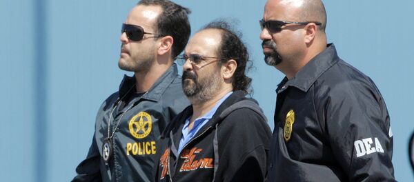 Rodrigo Tovar Pupo, alias Jorge 40, escoltado por la policía estadounidense - Sputnik Mundo
