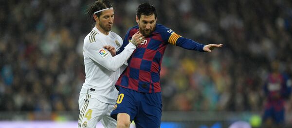 Messi y Ramos durante un partido - Sputnik Mundo
