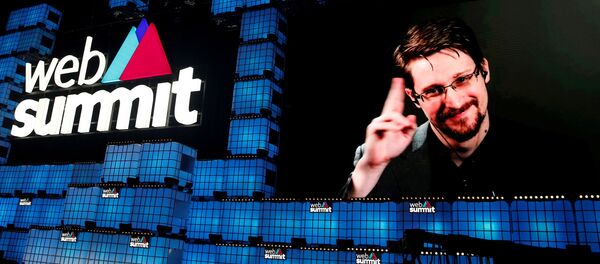 Edward Snowden, exempleado de la Agencia de Seguridad Nacional - Sputnik Mundo