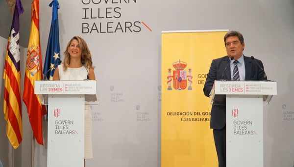 El Gobierno y los agentes sociales abren los trabajos de la Comisión Tripartita Laboral para profundizar en la protección de empresas y personas trabajadoras - Sputnik Mundo