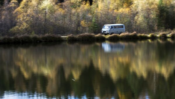 Un UAZ-452 en la región de Omsk (archivo) - Sputnik Mundo