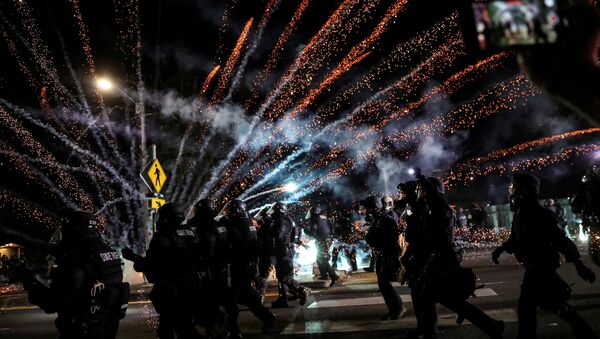 Protestas en Portland, EEUU - Sputnik Mundo