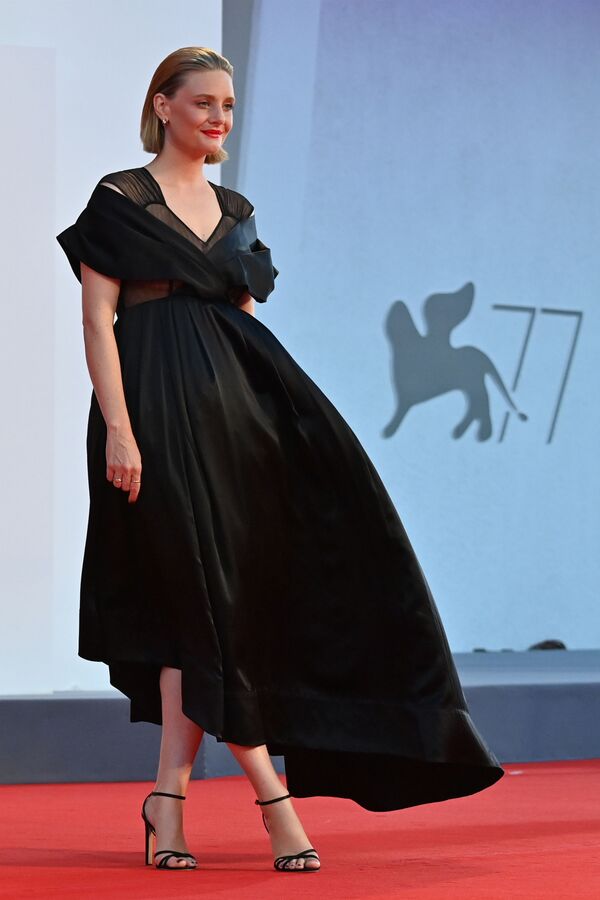 Актриса Ромола Гарай на Венецианском кинофестивале - Sputnik Mundo