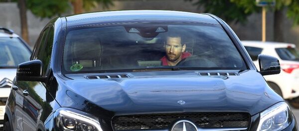 Leo Messi a su llegada a la Ciutat Esportiva Joan Gamper de Barcelona - Sputnik Mundo