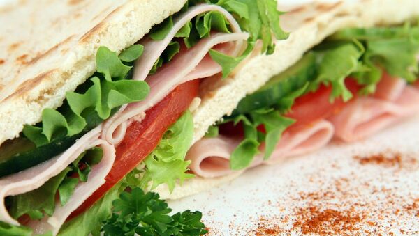 Un sándwich (imagen referencial) - Sputnik Mundo