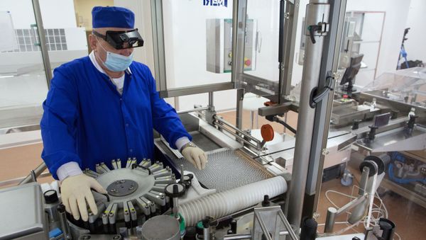 Producción de la vacuna contra el coronavirus Producción de la vacuna contra el coronavirus - Sputnik Mundo