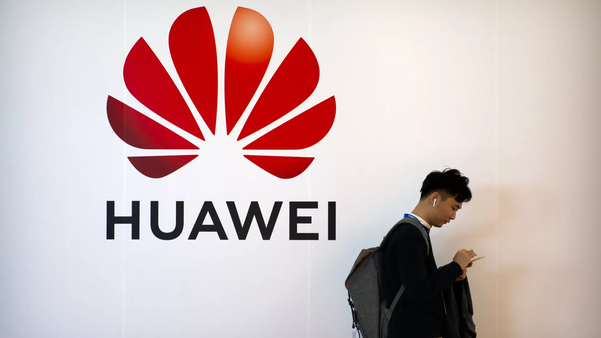 El logotipo de Huawei  - Sputnik Mundo, 1920, 06.09.2021