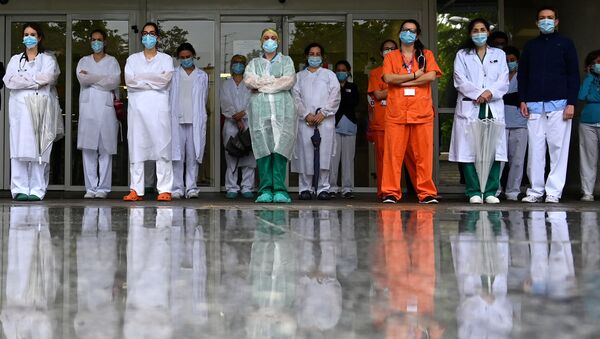 Personal sanitario del Hospital Gregorio Marañón en Madrid - Sputnik Mundo