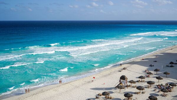 Una playa en Cancún (imágen referencial)  - Sputnik Mundo