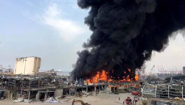 El incendio en el puerto de Beirut