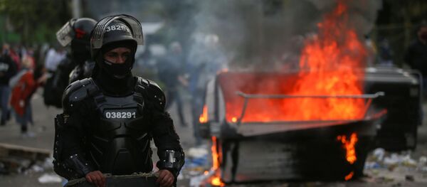 Disturbios en Bogotá - Sputnik Mundo