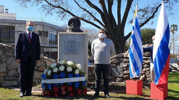 Montevideo inaugura un monumento al cosmonauta ruso Yuri Gagarin - Sputnik Mundo