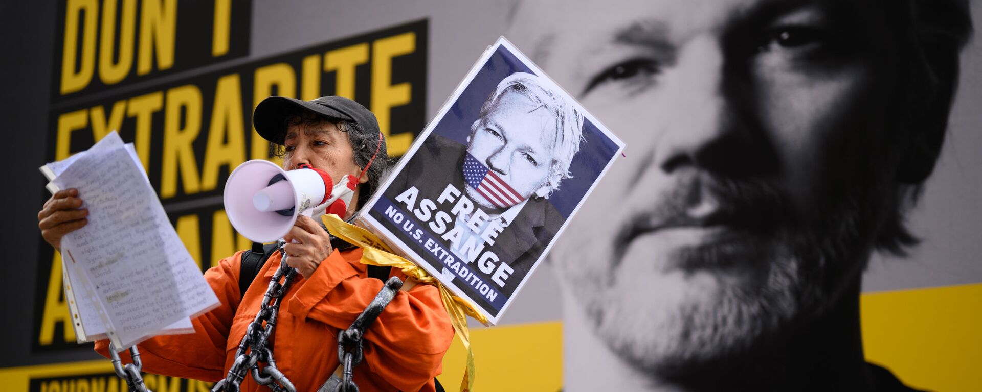 Сторонница Джулиана Ассанжа на митинге против экстрадиции Джулиана Ассанжа в Лондоне, Великобритания - Sputnik Mundo, 1920, 21.01.2022
