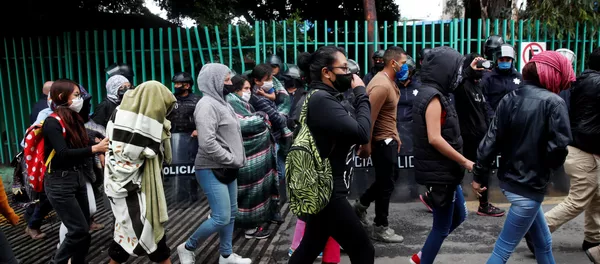 Protesta contra violencia de género en México Protesta contra violencia de género en México - Sputnik Mundo