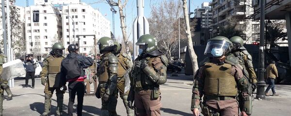 Corresponsal de Sputnik en Chile, gaseada por Carabineros - Sputnik Mundo