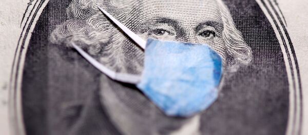 George Washington con una mascarilla en un billete de dólar - Sputnik Mundo