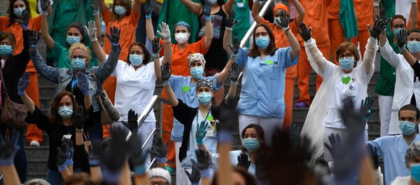 Protesta de sanitarios en Madrid - Sputnik Mundo