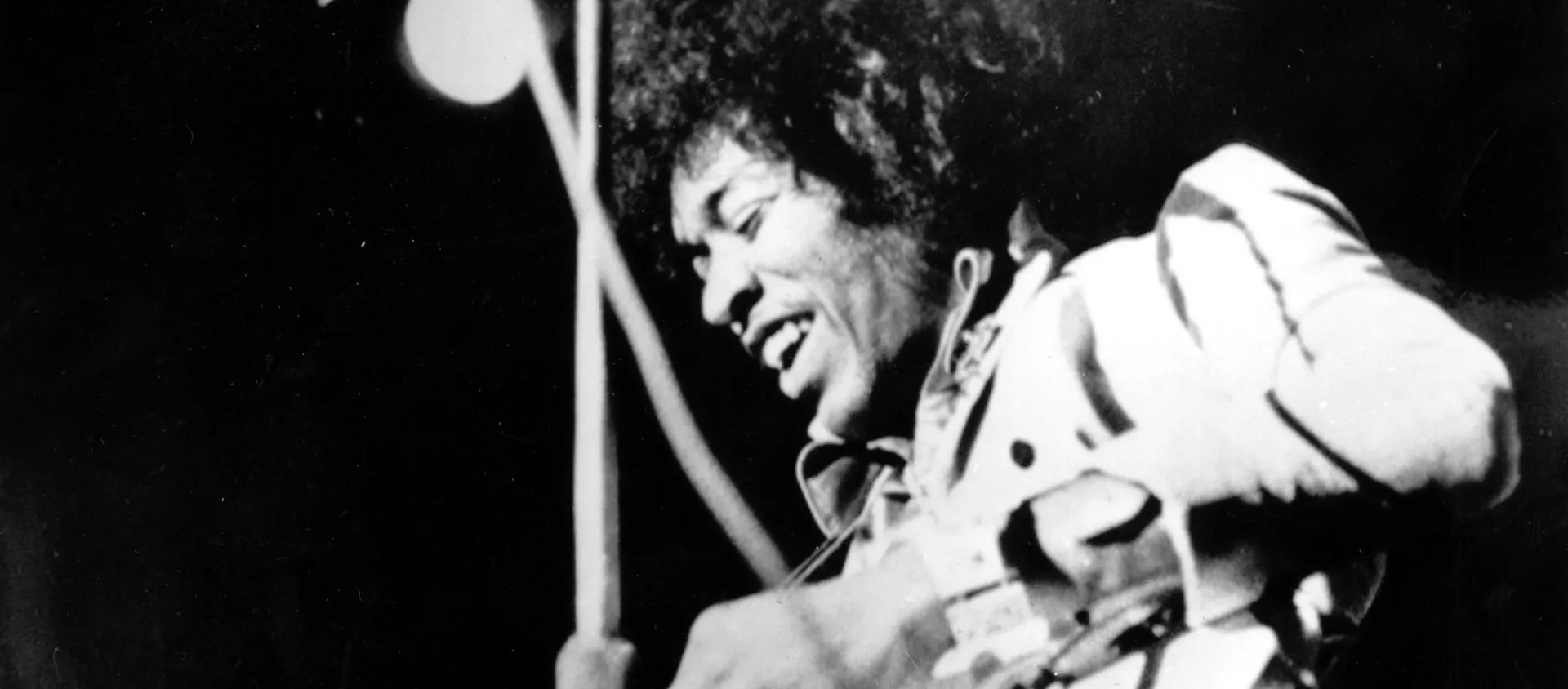 Jimi Hendrix, guitarrista y cantante estadounidense Jimi Hendrix, guitarrista y cantante estadounidense - Sputnik Mundo, 1920, 18.09.2020