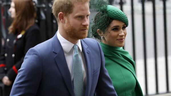 El príncipe Harry y su esposa, Meghan (archivo) - Sputnik Mundo