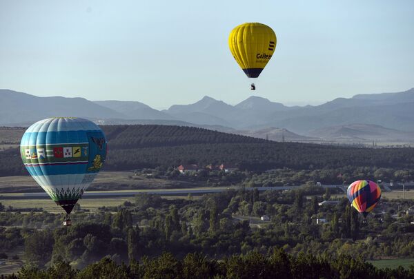 Paisajes boscosos de la región de Belogorsk. - Sputnik Mundo