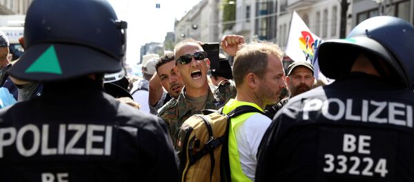 Las protestas contra medidas por coronavirus en Alemania (archivo) - Sputnik Mundo